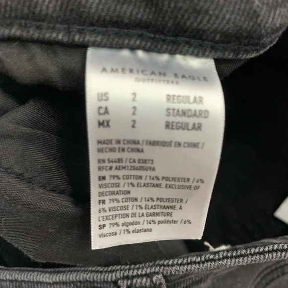 NEVER WORN! american eagle mom jean - Picture 4 of 5